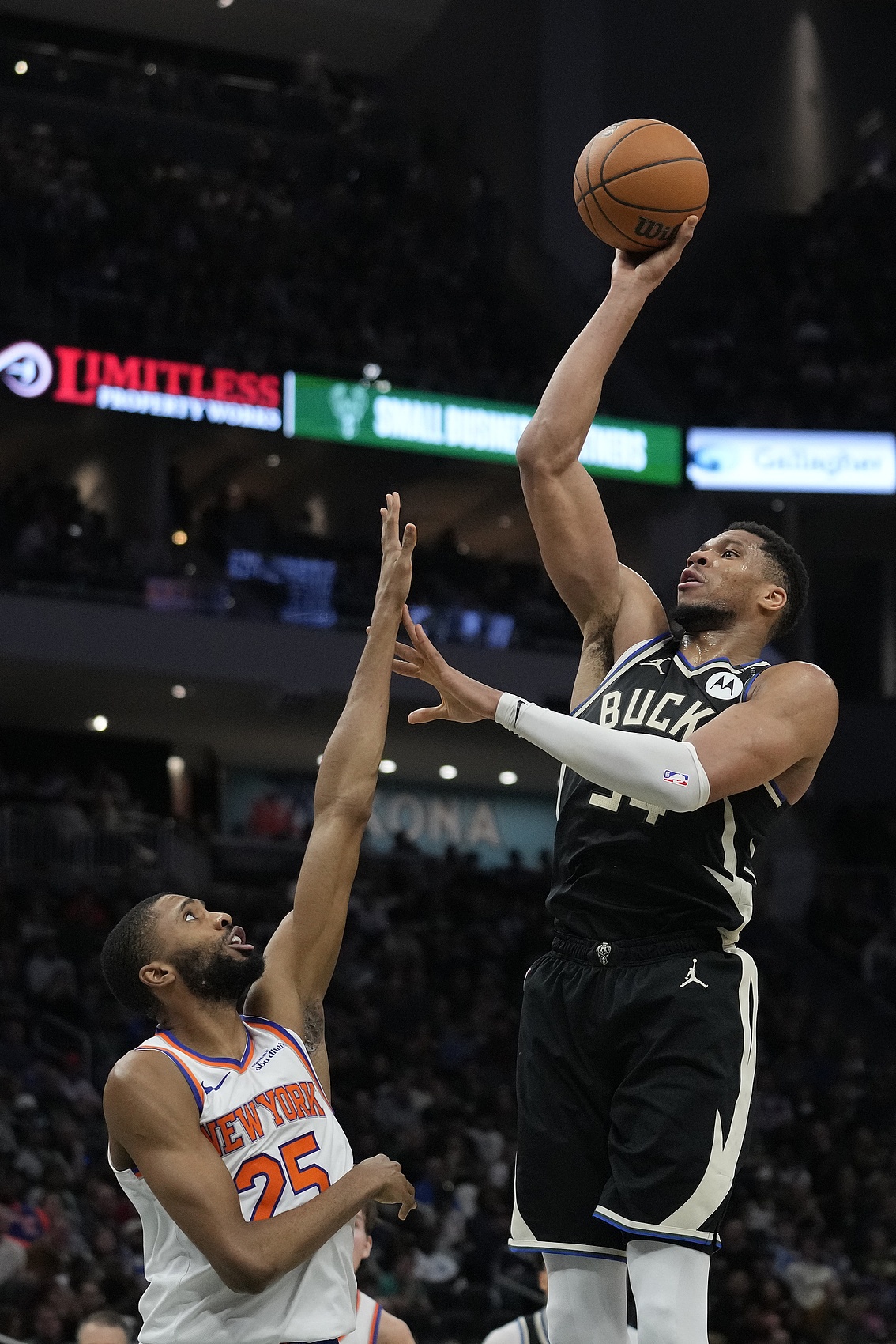 球友会官网-雄鹿开摆得看开拓者脸色？开拓者手握霍勒迪&amp;利拉德&amp;雄鹿3年首轮