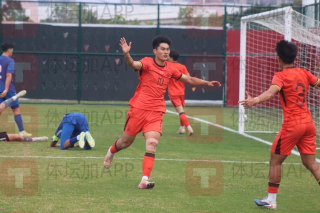 球友会官网首页-完整阵容亮相！贾伟伟建功 U19国青1比0取胜乌兹